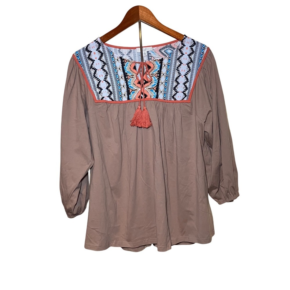 Easel Boho Tribal Yoke Blouse Women's Large Taupe 3/4 Sleeve Tassel Tie Top New